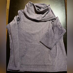 🔥 2/$40 Mountain Warehouse Sweater